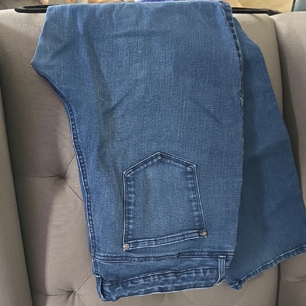 Gloria Vanderbilt Dark Blue Jeans